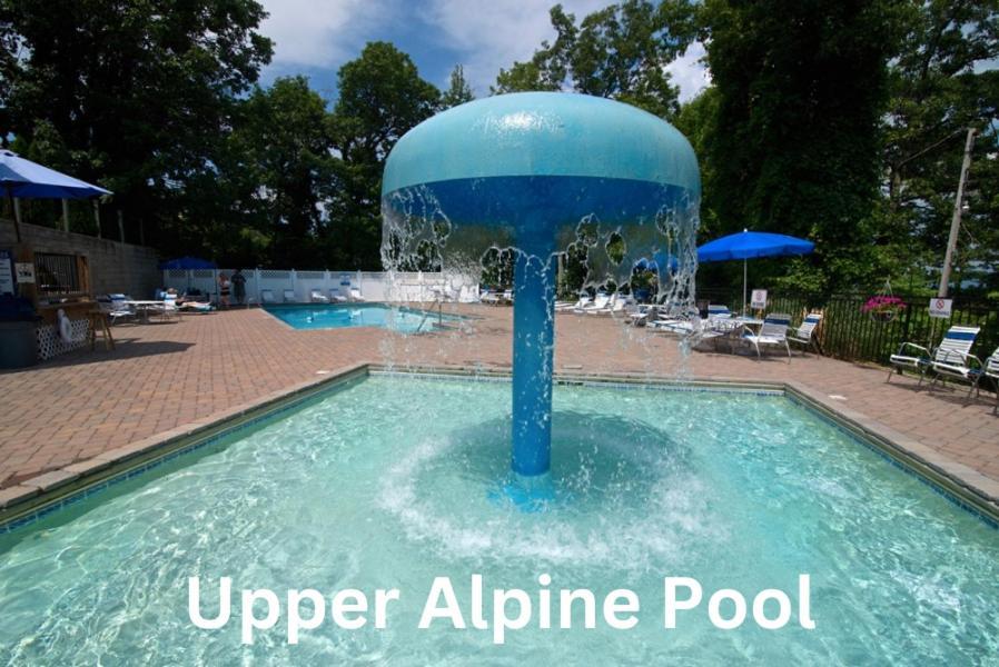 Mountainside - New Luxury Cabin-Fire Table-Hot Tub-3 Pools-Ps5-Bears Gatlinburg Bagian luar foto