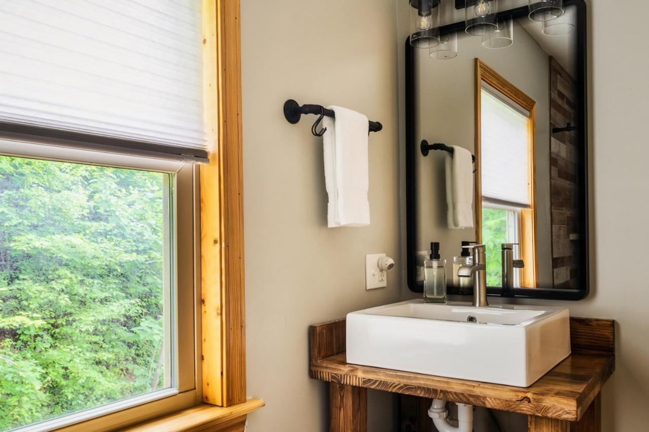 Mountainside - New Luxury Cabin-Fire Table-Hot Tub-3 Pools-Ps5-Bears Gatlinburg Bagian luar foto