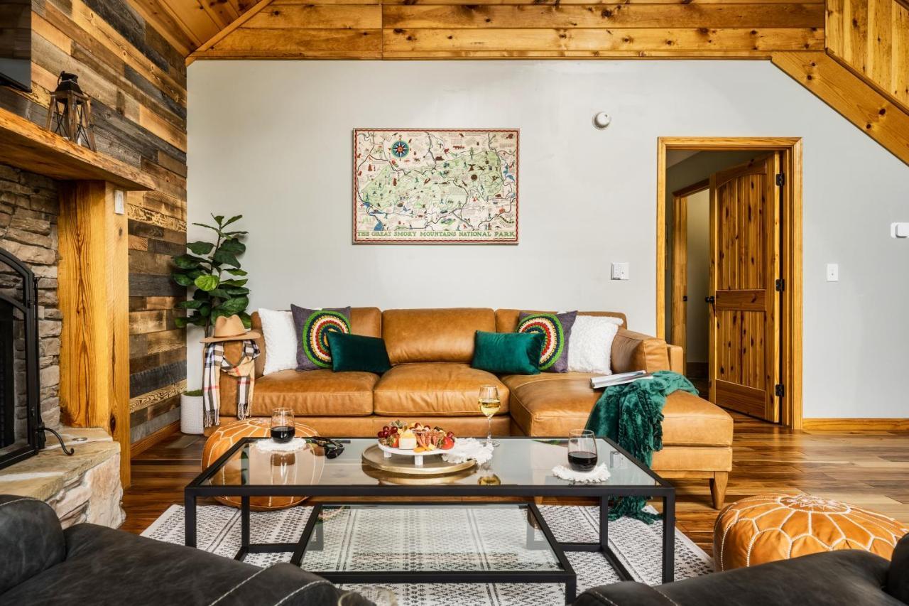 Mountainside - New Luxury Cabin-Fire Table-Hot Tub-3 Pools-Ps5-Bears Gatlinburg Bagian luar foto