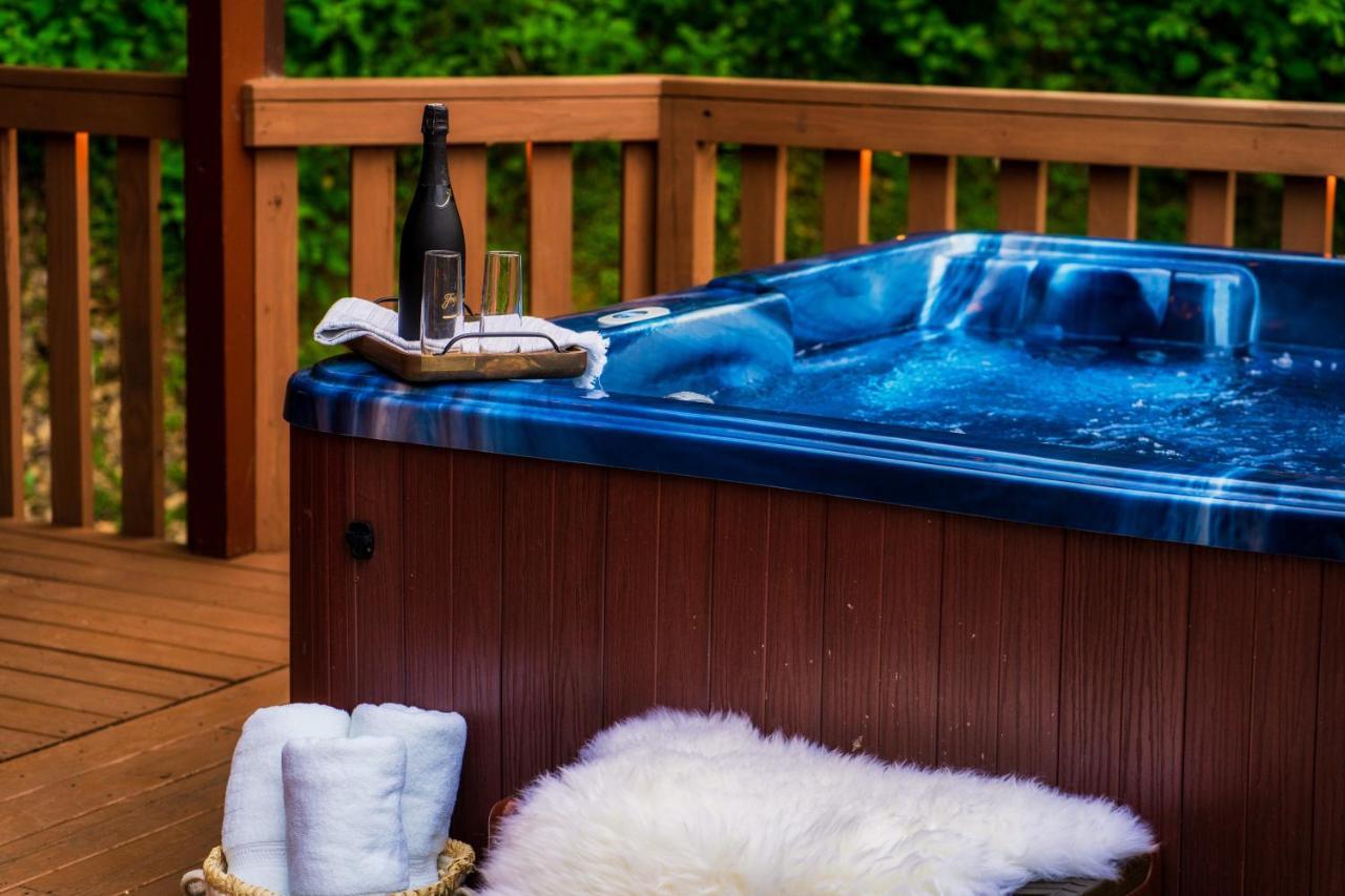 Mountainside - New Luxury Cabin-Fire Table-Hot Tub-3 Pools-Ps5-Bears Gatlinburg Bagian luar foto